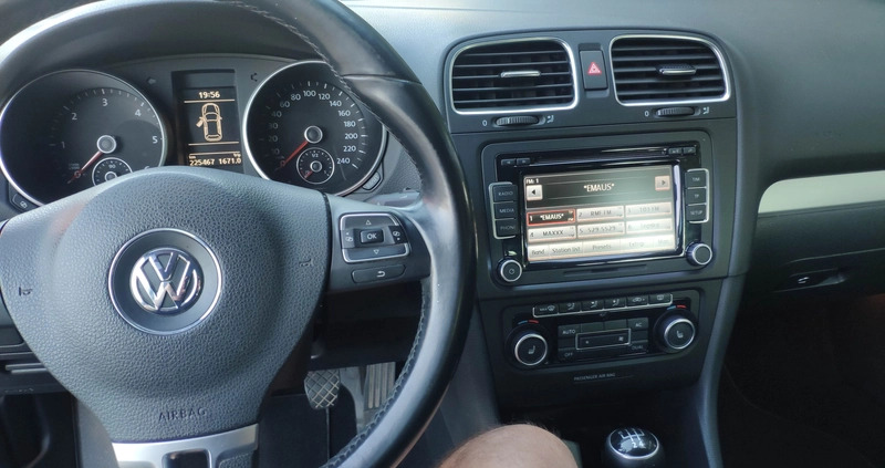 Volkswagen Golf cena 27000 przebieg: 225000, rok produkcji 2011 z Miejska Górka małe 106
